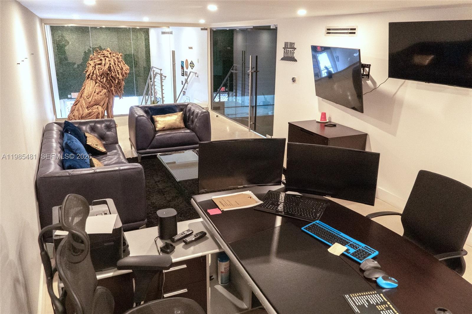   /   sq. ft. $ 2026-03-18 0 Photo