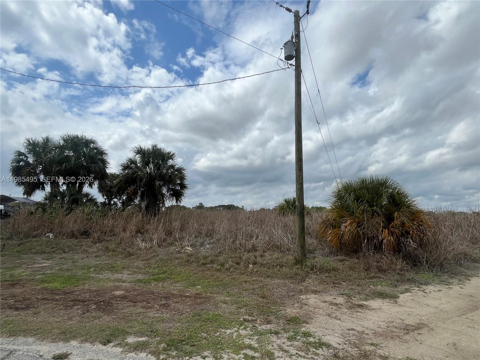   /   кв.футов $ 2026-03-18 0 Фото