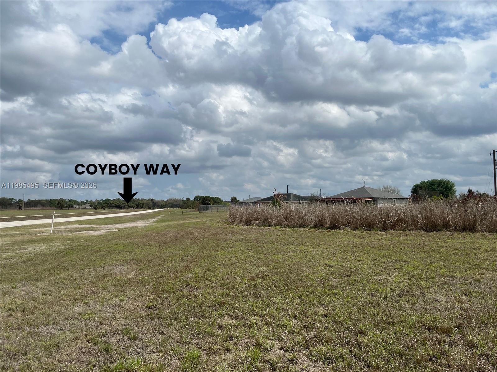   /   кв.футов $ 2026-03-18 0 Фото