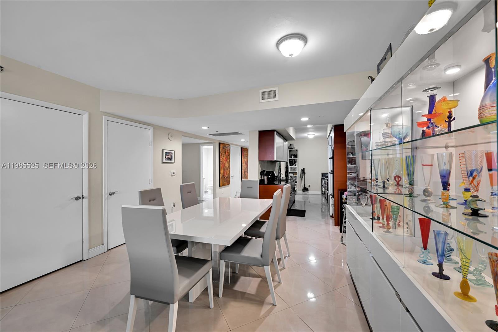 3908 3 / 3 1571 sq. ft. $ 2026-03-18 0 Photo