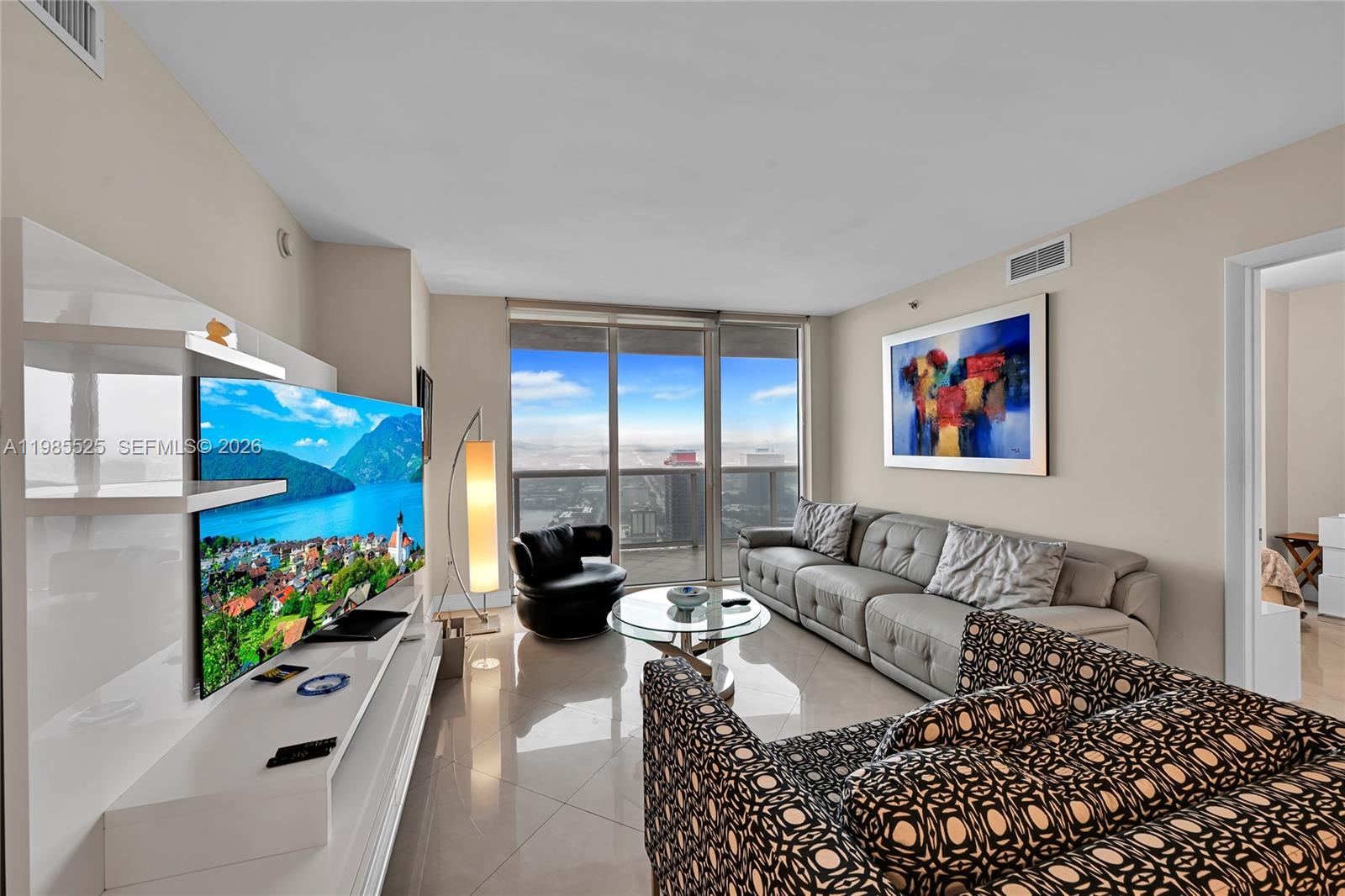 3908 3 / 3 1571 sq. ft. $ 2026-03-18 0 Photo
