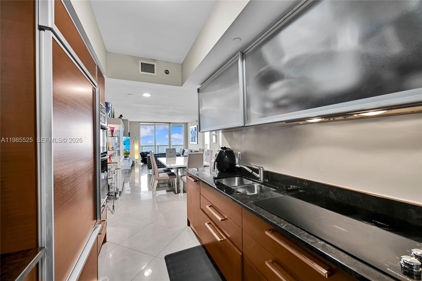 3908 3 / 3 1571 sq. ft. $ 2026-03-18 0 Photo