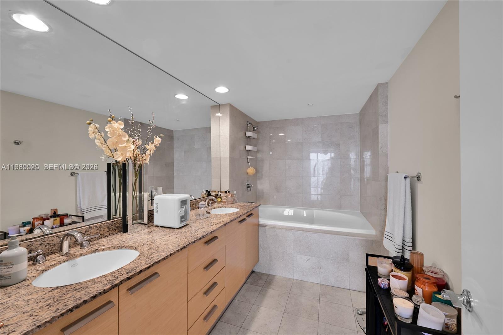 3908 3 / 3 1571 sq. ft. $ 2026-03-18 0 Photo