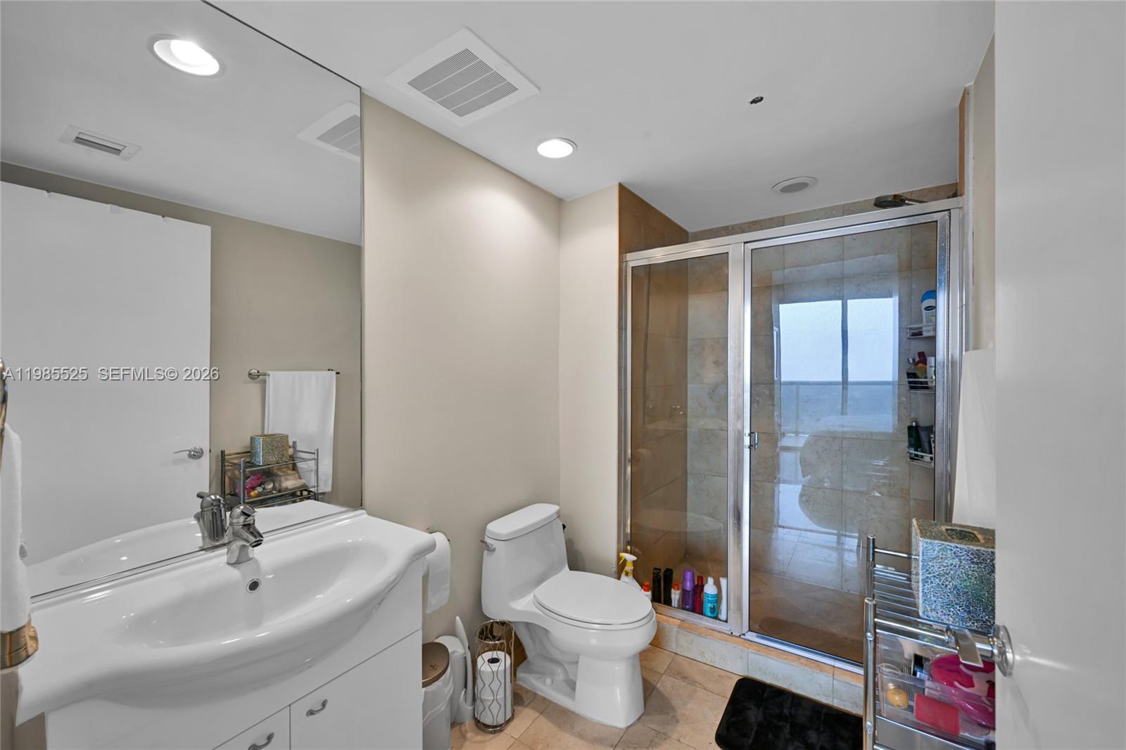 3908 3 / 3 1571 sq. ft. $ 2026-03-18 0 Photo