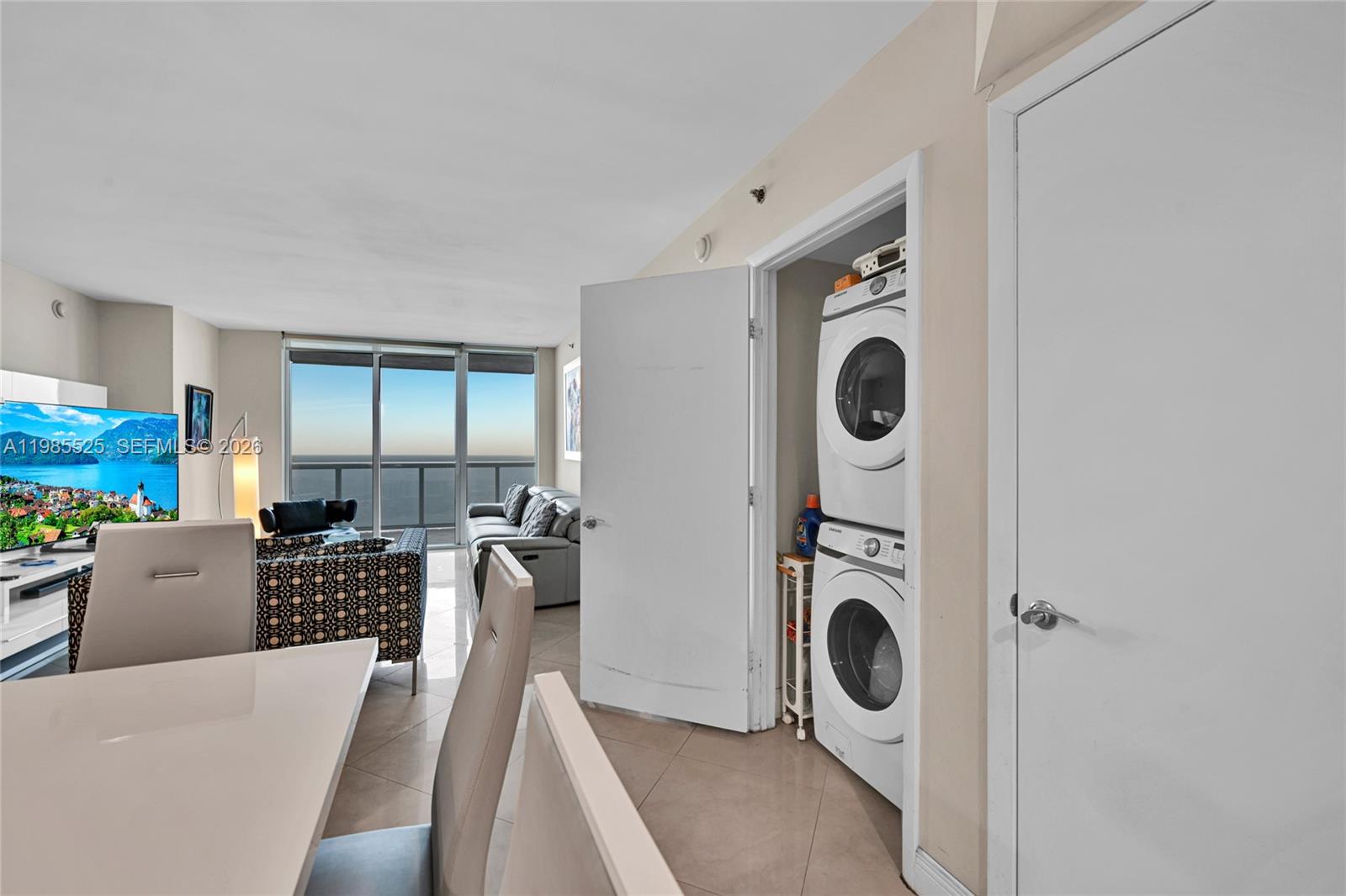 3908 3 / 3 1571 sq. ft. $ 2026-03-18 0 Photo