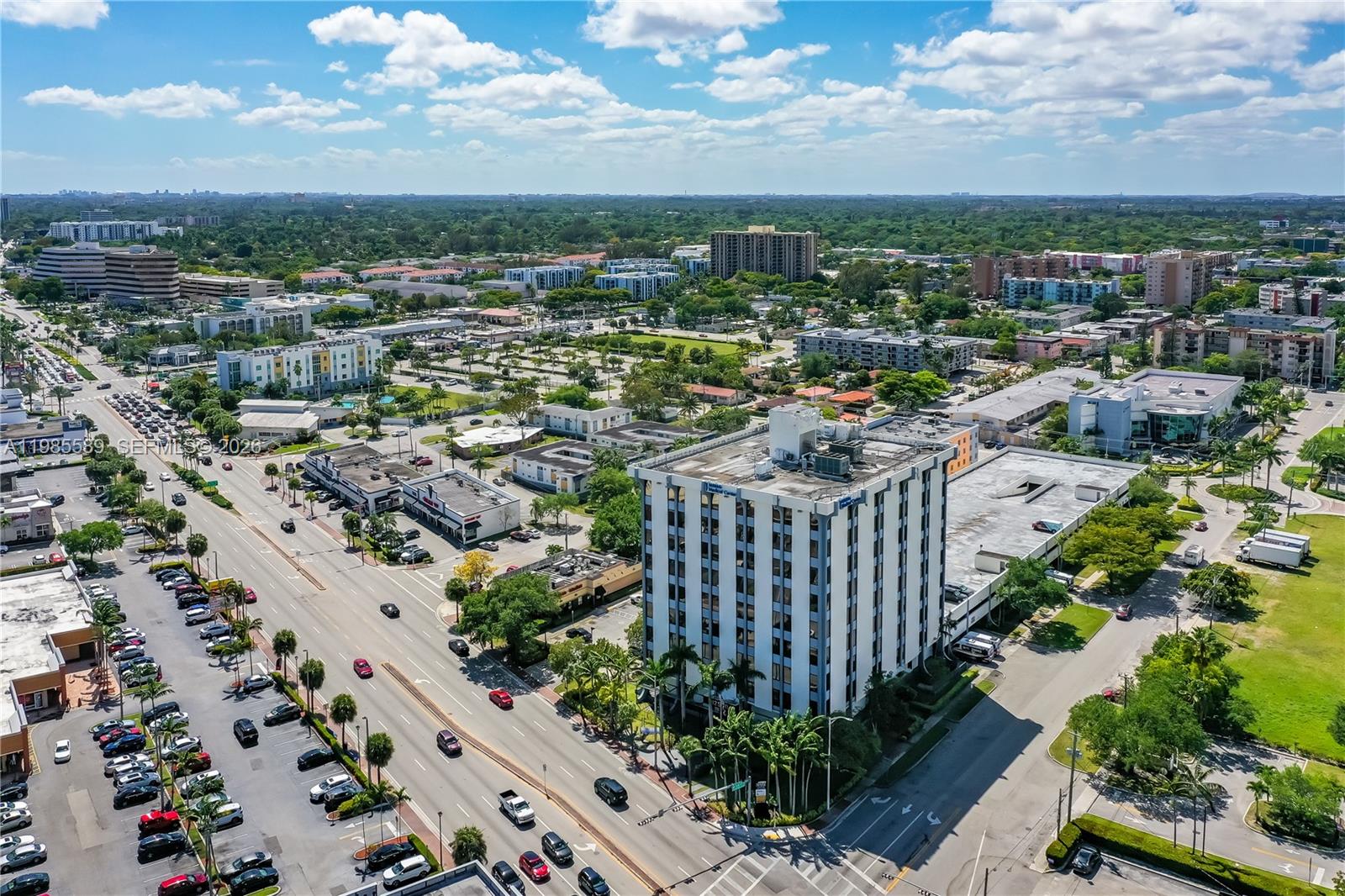 902  /   кв.футов $ 2026-03-18 0 Фото