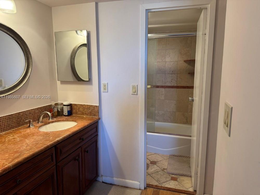 Photo of 3675 Country Club Dr  #508, Aventura, Florida, 33180 - 