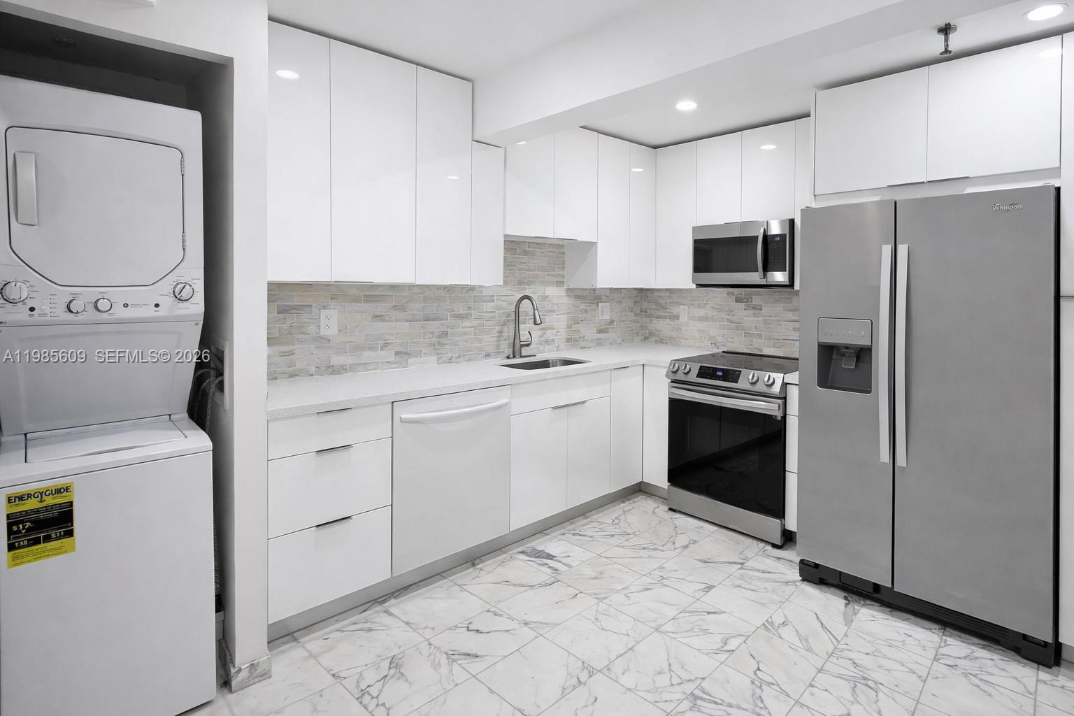 2105 3 / 2 1414 sq. ft. $ 2026-03-19 0 Photo