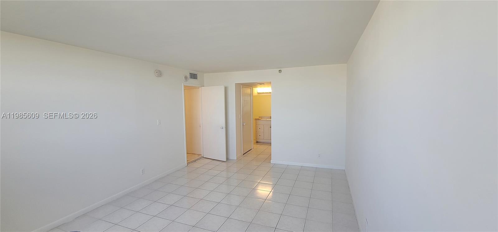 2105 3 / 2 1414 sq. ft. $ 2026-03-19 0 Photo