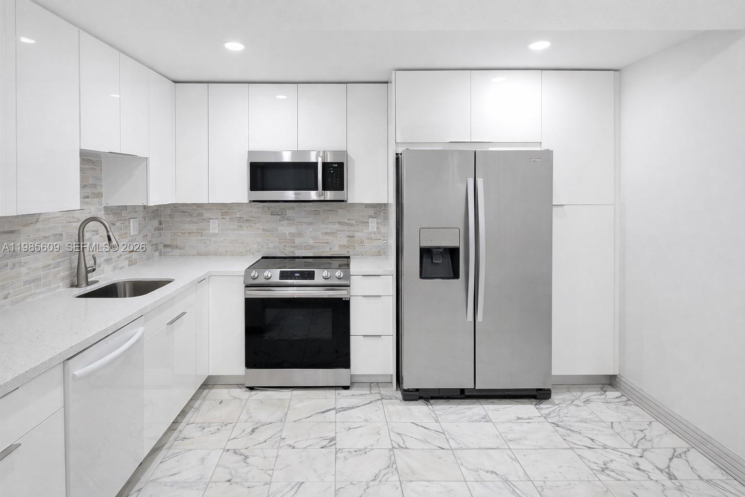 2105 3 / 2 1414 sq. ft. $ 2026-03-19 0 Photo