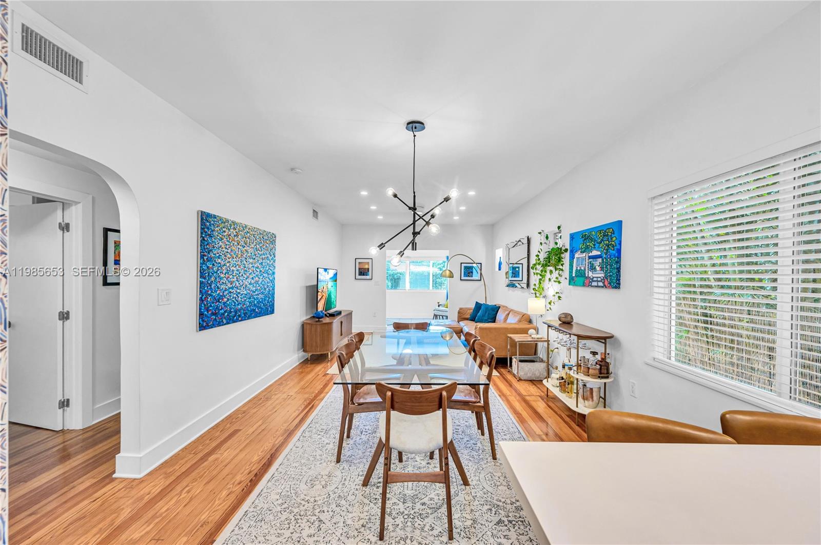   /  2736 кв.футов $ 2026-03-19 0 Фото