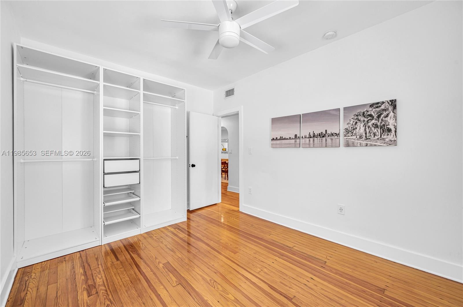   /  2736 кв.футов $ 2026-03-19 0 Фото