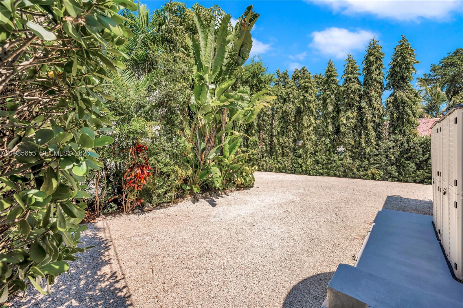   /  2736 кв.футов $ 2026-03-19 0 Фото