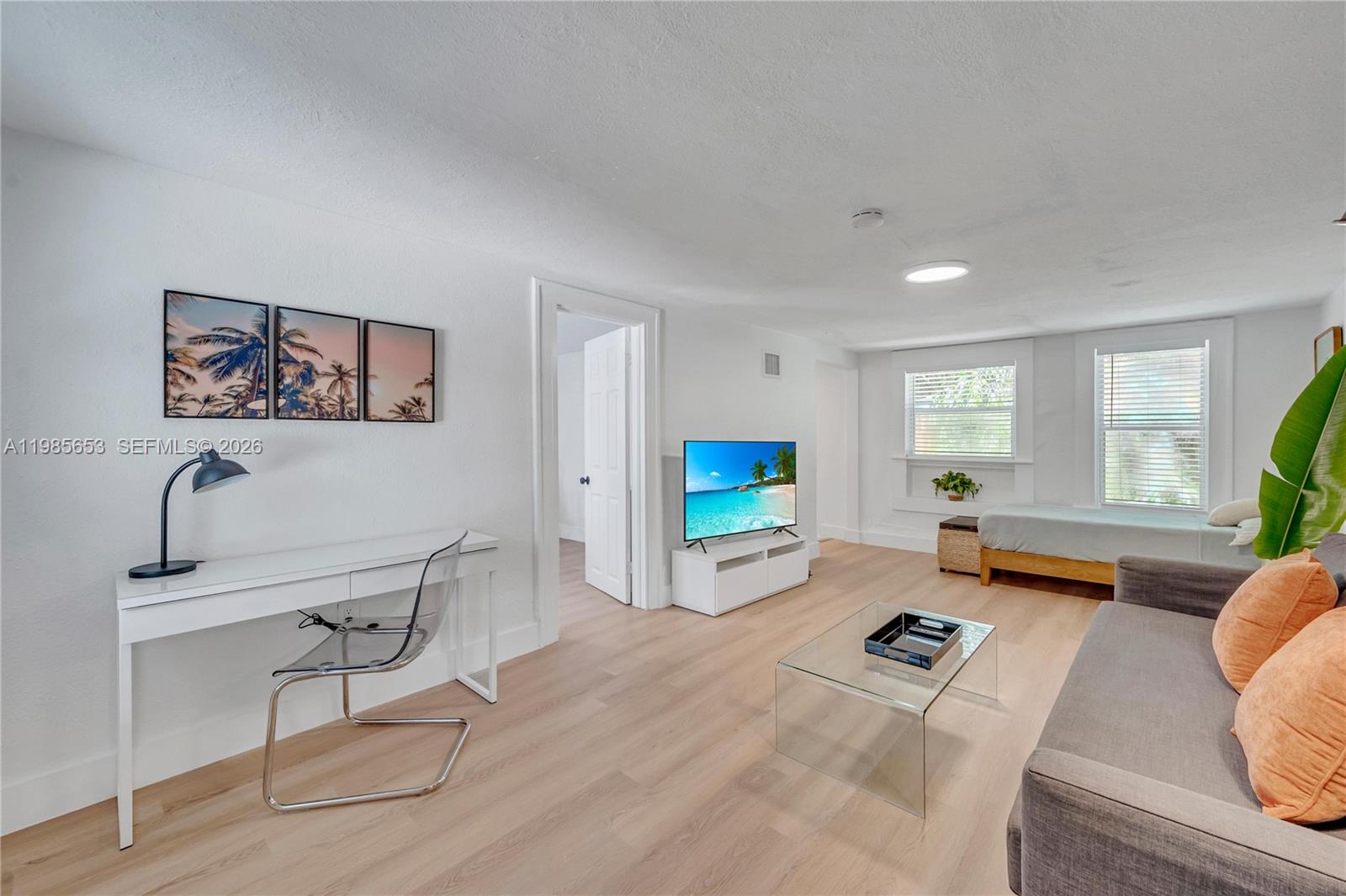   /  2736 кв.футов $ 2026-03-19 0 Фото