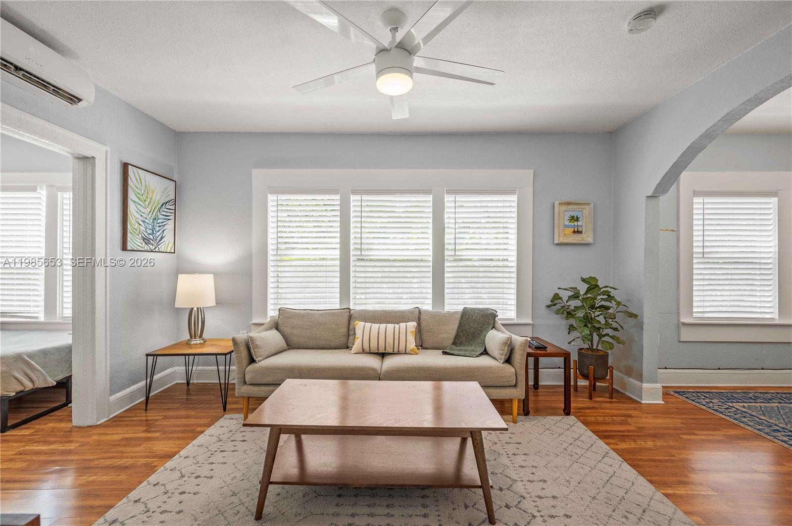   /  2736 кв.футов $ 2026-03-19 0 Фото