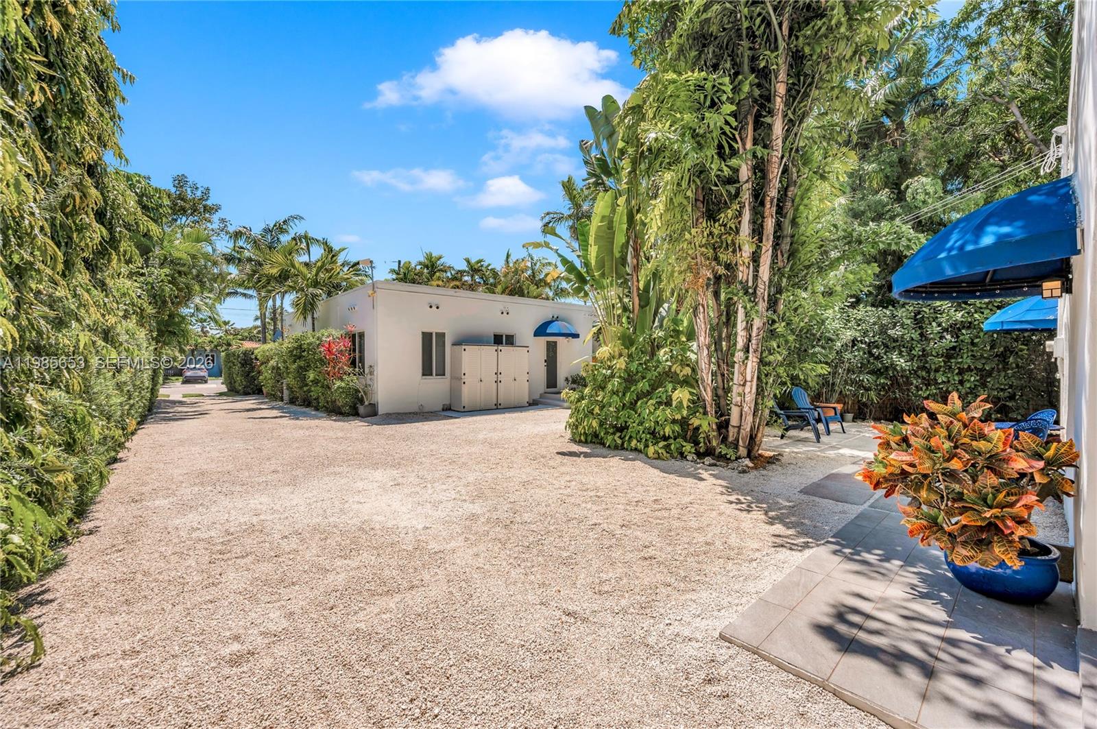   /  2736 кв.футов $ 2026-03-19 0 Фото