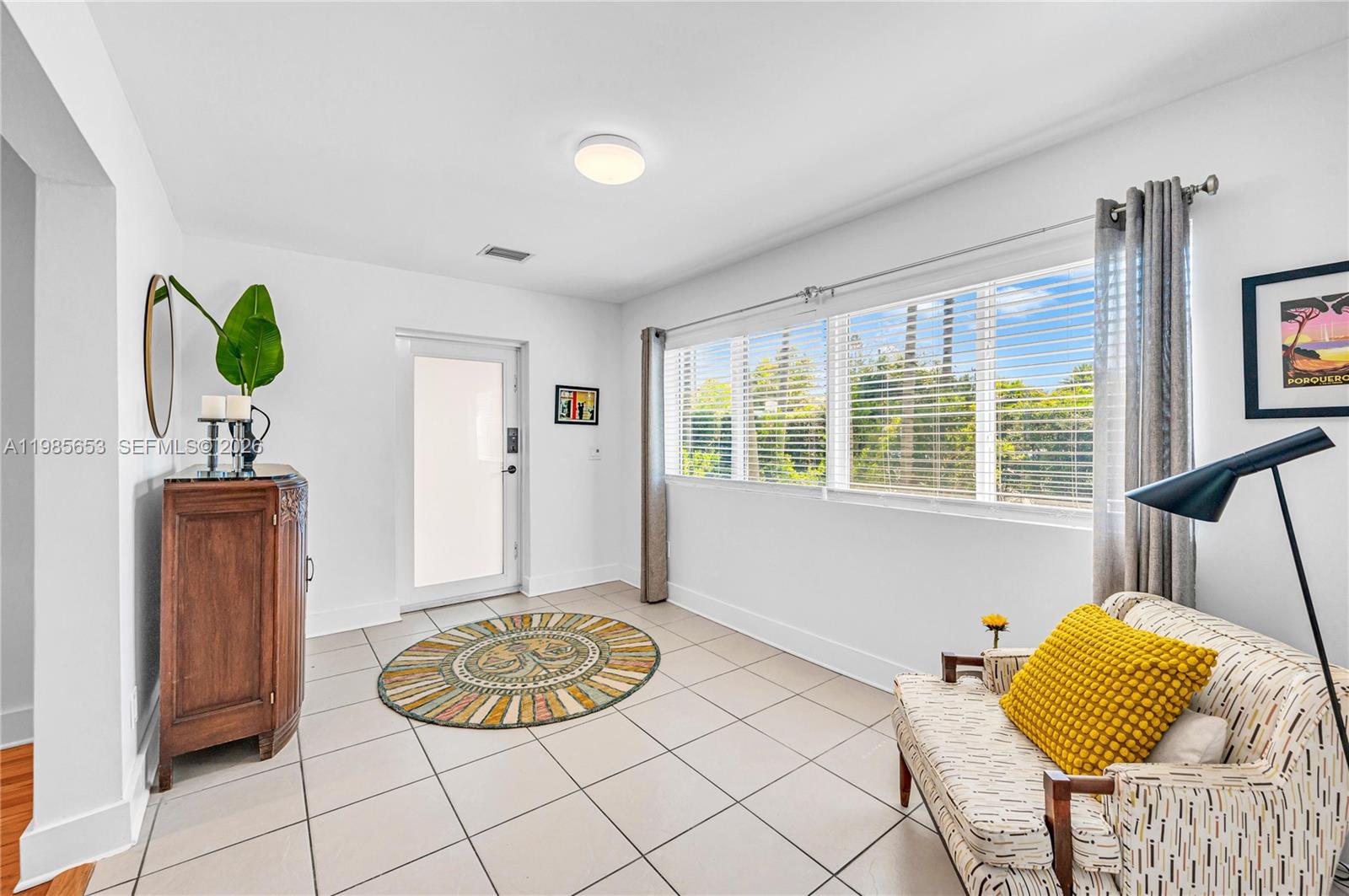   /  2736 кв.футов $ 2026-03-19 0 Фото