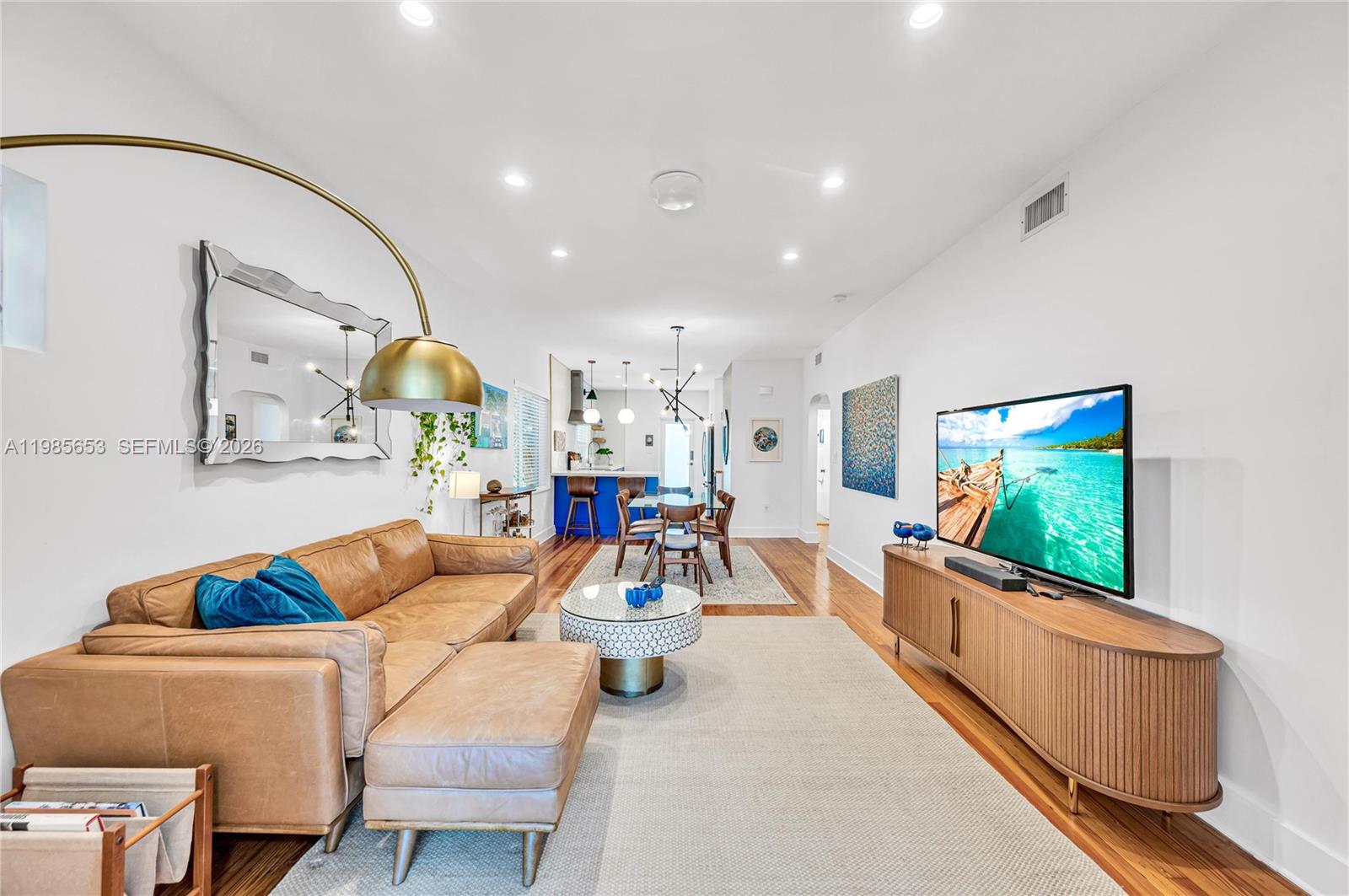   /  2736 кв.футов $ 2026-03-19 0 Фото