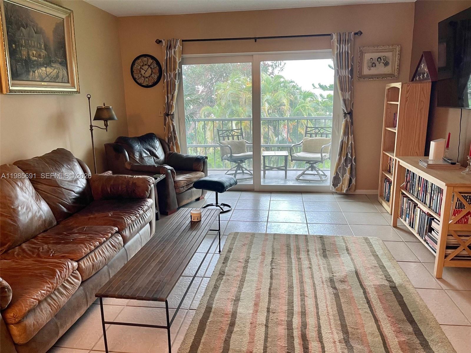 See details 308 1 / 2 744 sq. ft. $ 2026-05-16 0 Photo