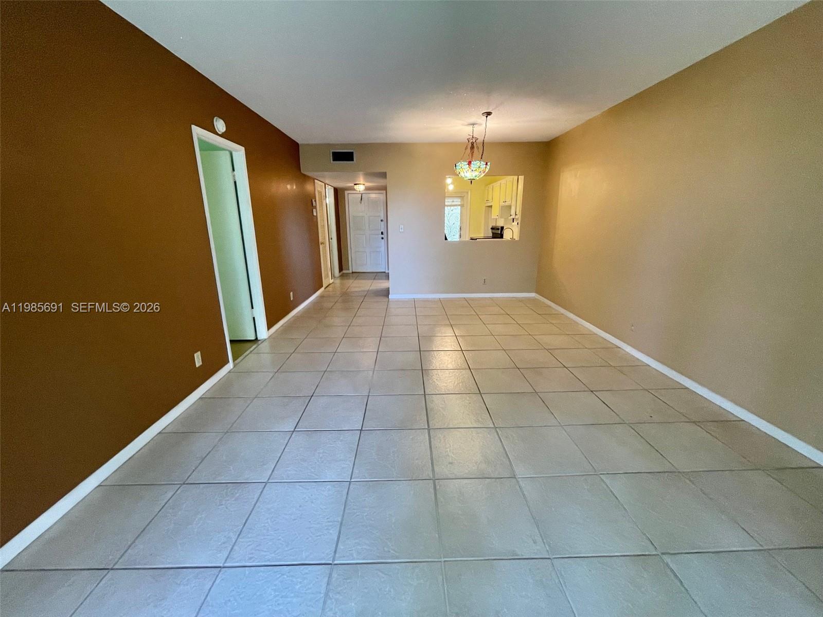 See details 308 1 / 2 744 sq. ft. $ 2026-05-16 0 Photo