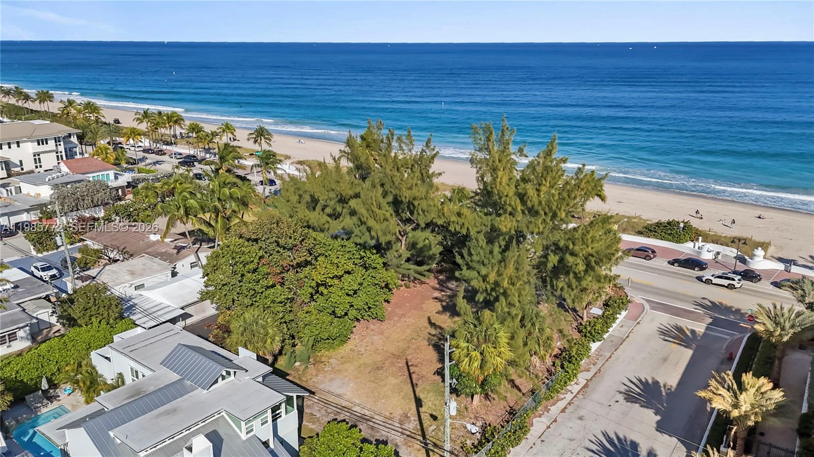   /   кв.футов $ 2026-03-19 0 Фото