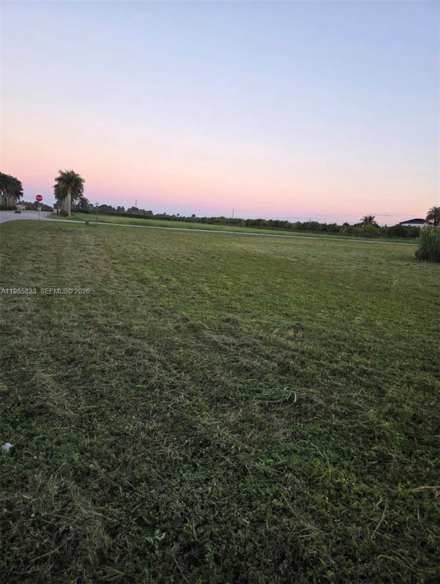   /   кв.футов $ 2026-03-19 0 Фото