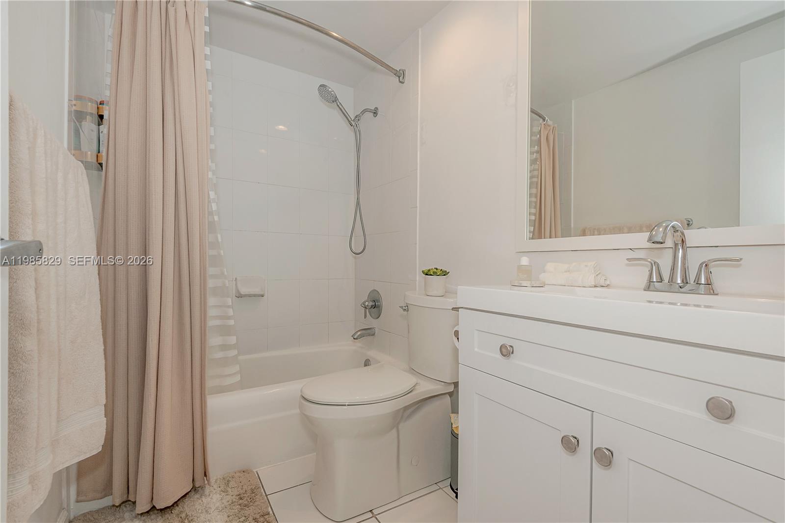 Photo of 3001 Ocean Dr  #1639, Hollywood, Florida, 33019 - 