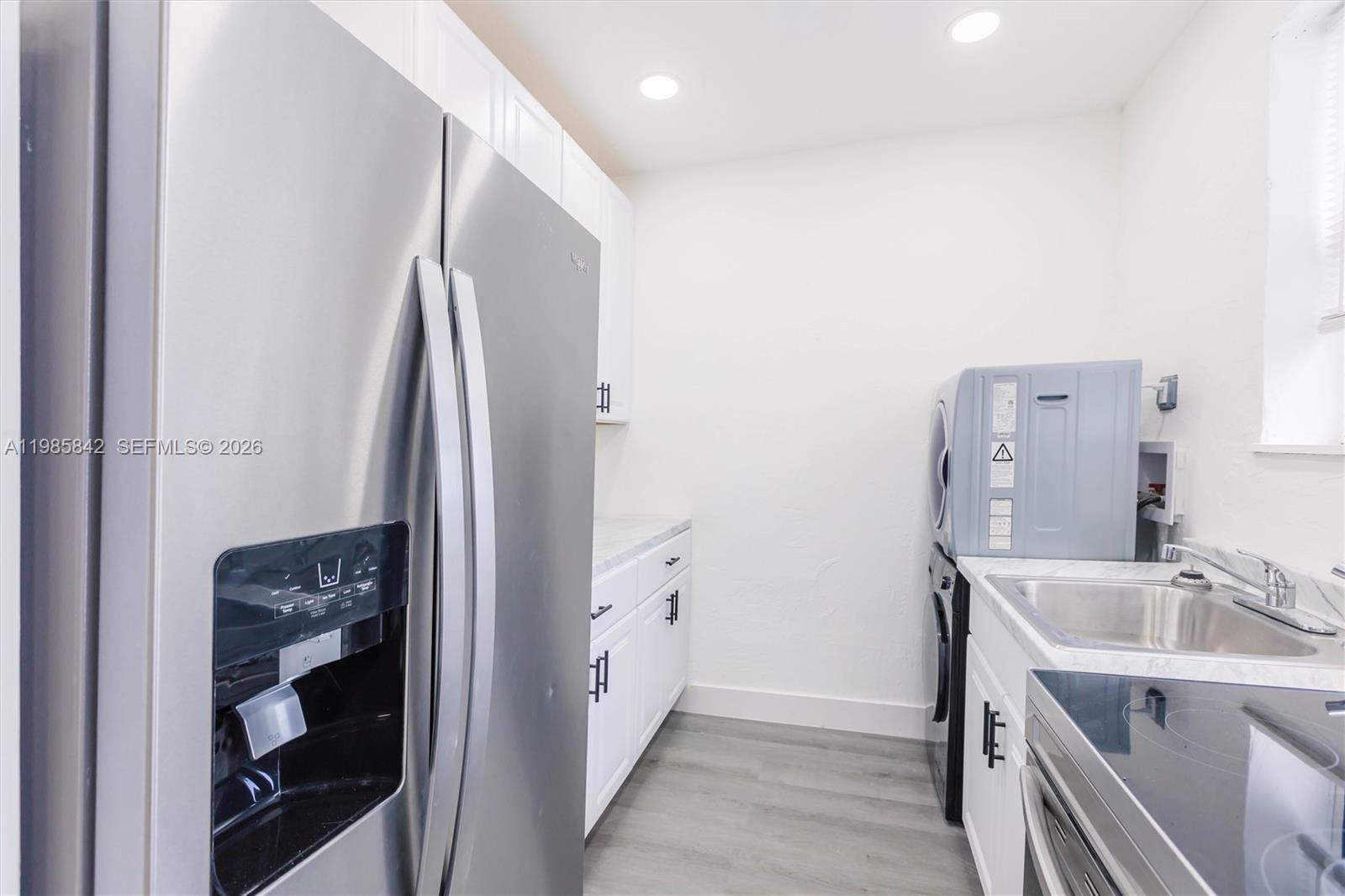   /   sq. ft. $ 2026-03-19 0 foto