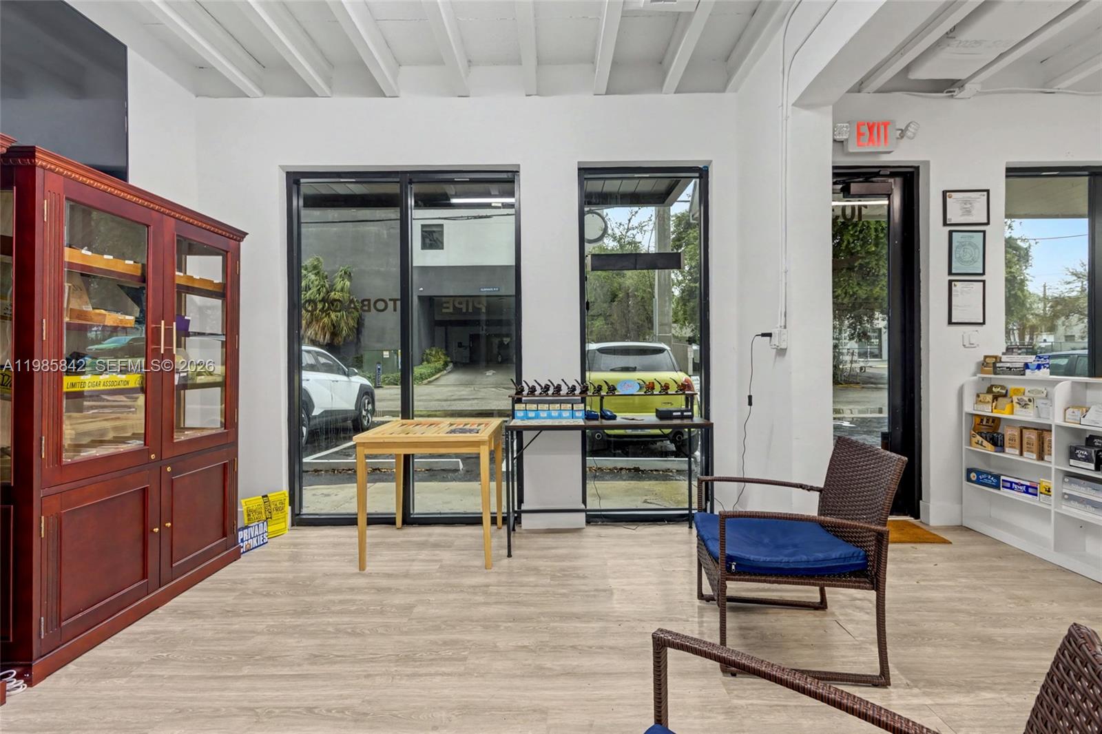   /   sq. ft. $ 2026-03-19 0 foto