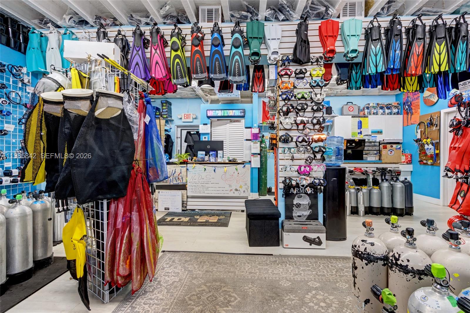   /   sq. ft. $ 2026-03-19 0 foto