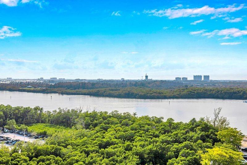 Ver detalles 228 2 / 2 1521 sq. ft. $ 2026-03-19 0 foto