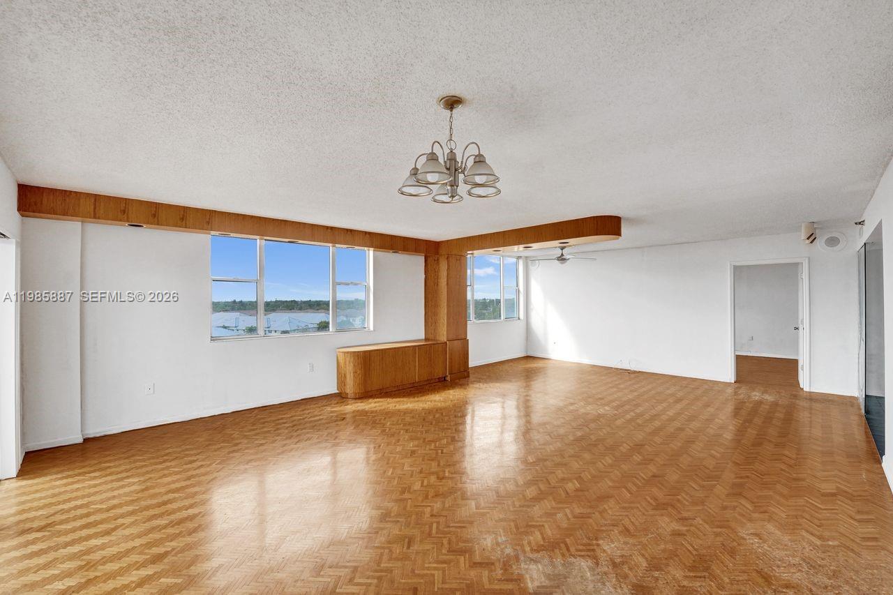 602-4 3 / 3 2200 sq. ft. $ 2026-03-19 0 Photo