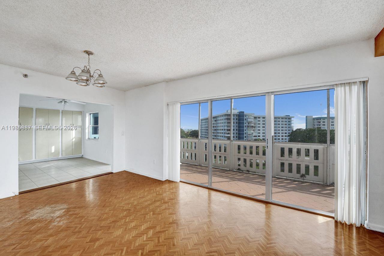 602-4 3 / 3 2200 sq. ft. $ 2026-03-19 0 Photo