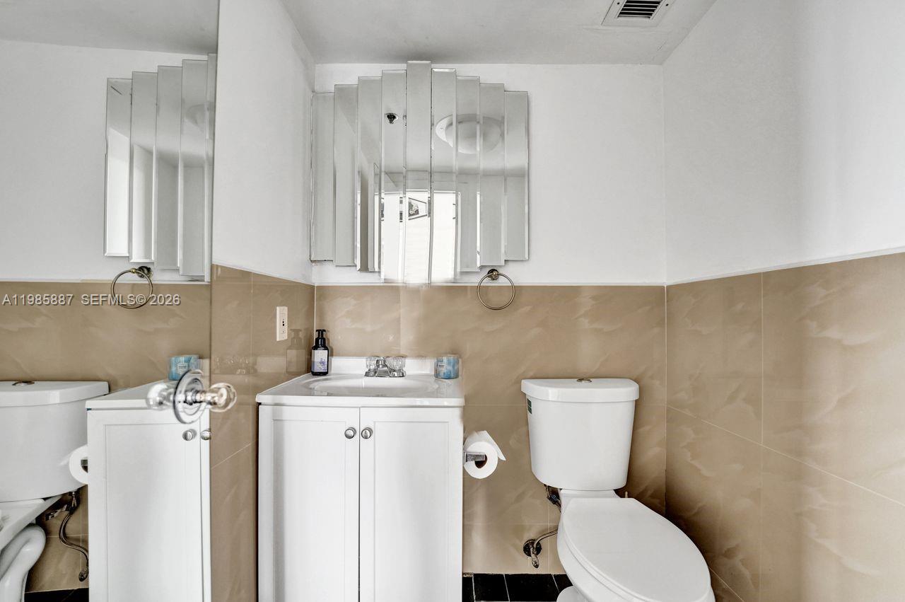 602-4 3 / 3 2200 sq. ft. $ 2026-03-19 0 Photo