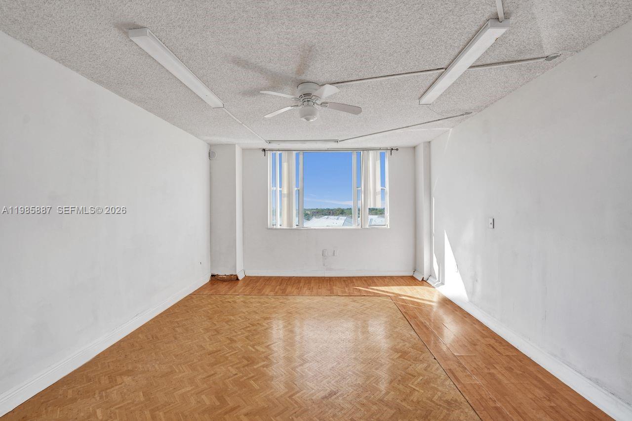 602-4 3 / 3 2200 sq. ft. $ 2026-03-19 0 Photo