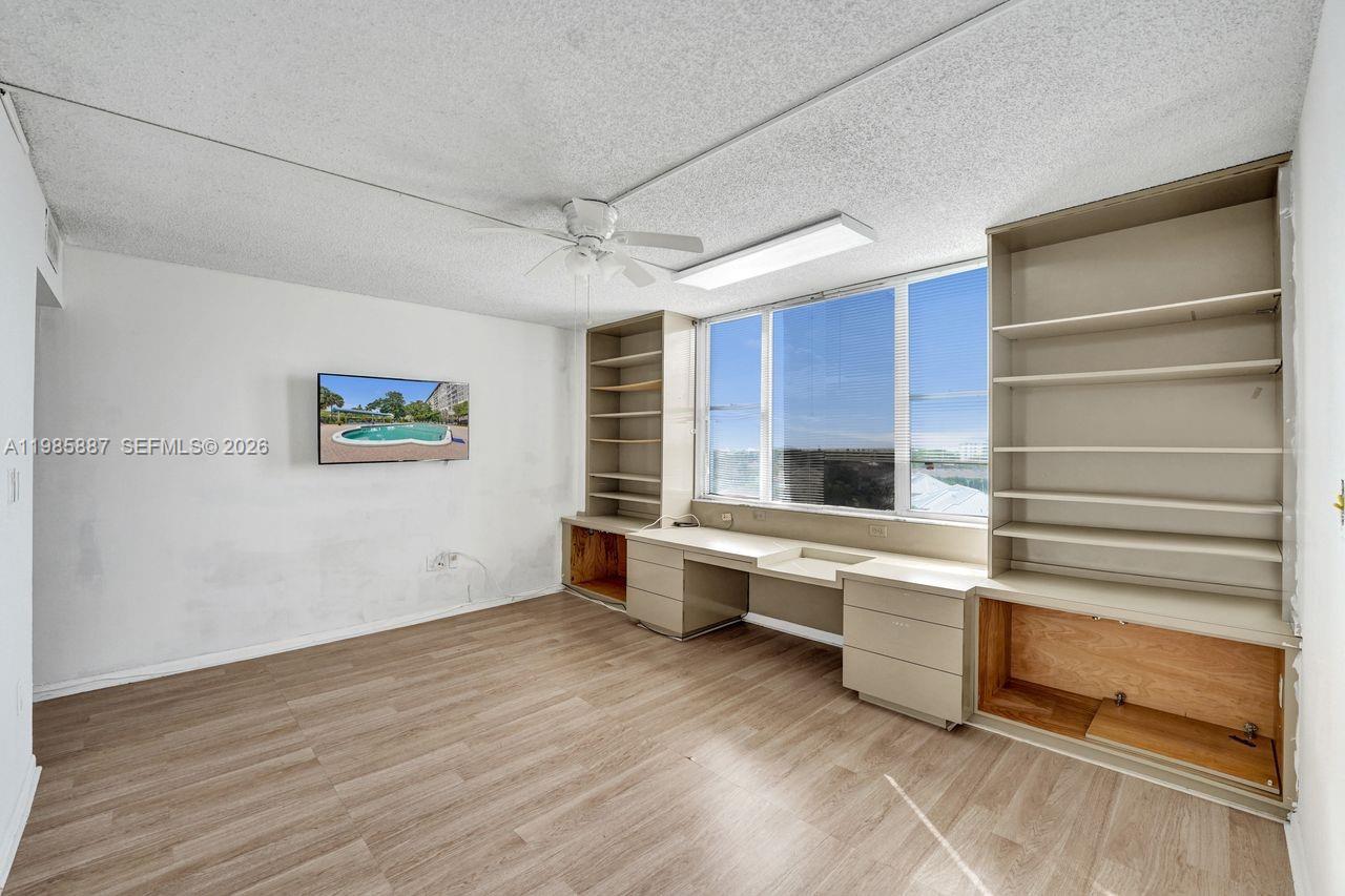 602-4 3 / 3 2200 sq. ft. $ 2026-03-19 0 Photo