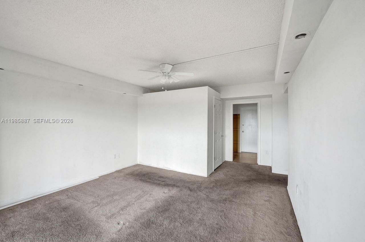 602-4 3 / 3 2200 sq. ft. $ 2026-03-19 0 Photo