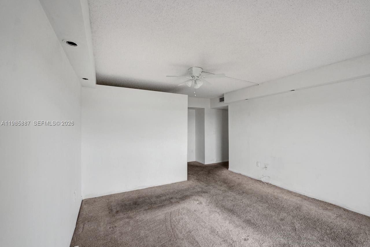 602-4 3 / 3 2200 sq. ft. $ 2026-03-19 0 Photo