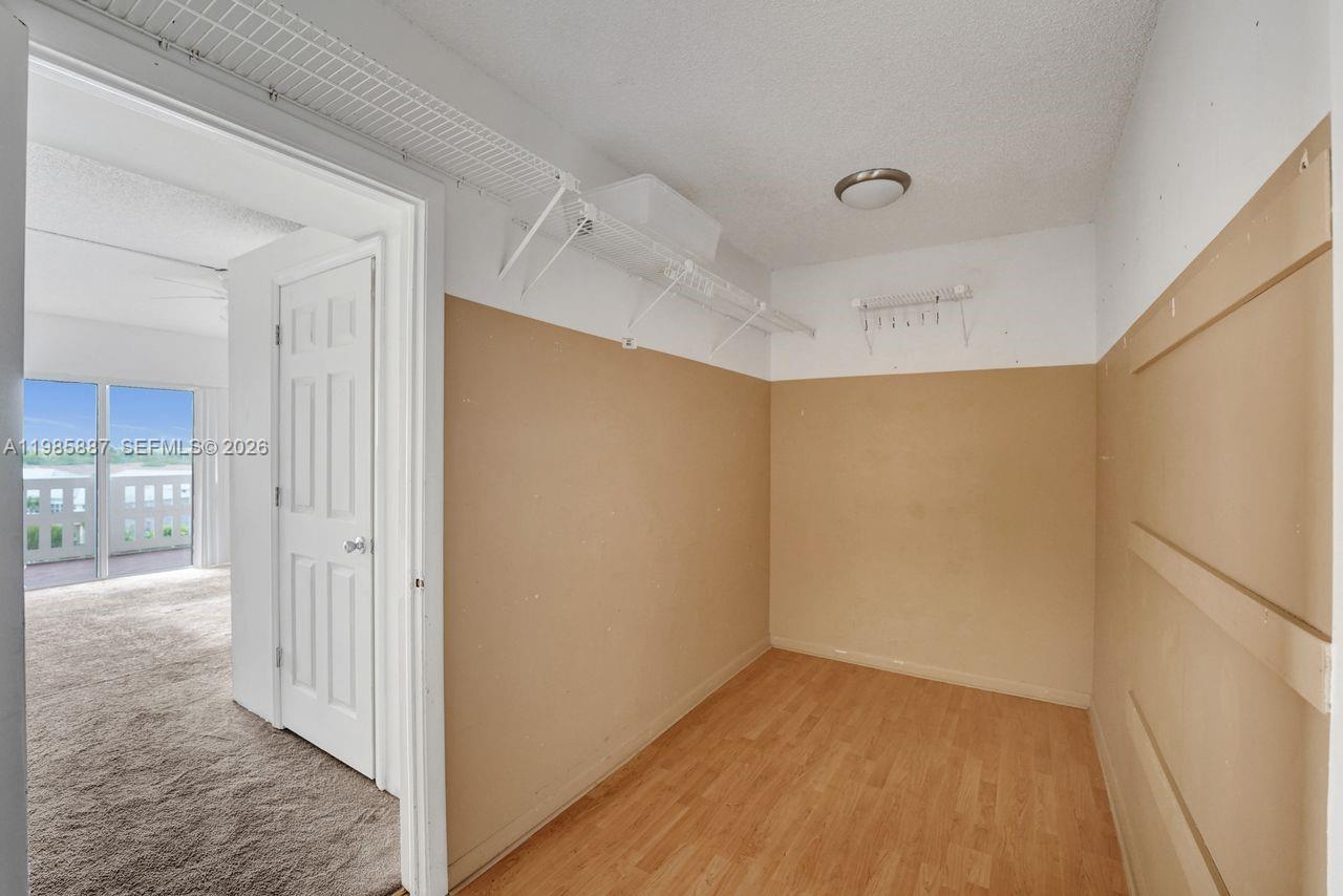 602-4 3 / 3 2200 sq. ft. $ 2026-03-19 0 Photo