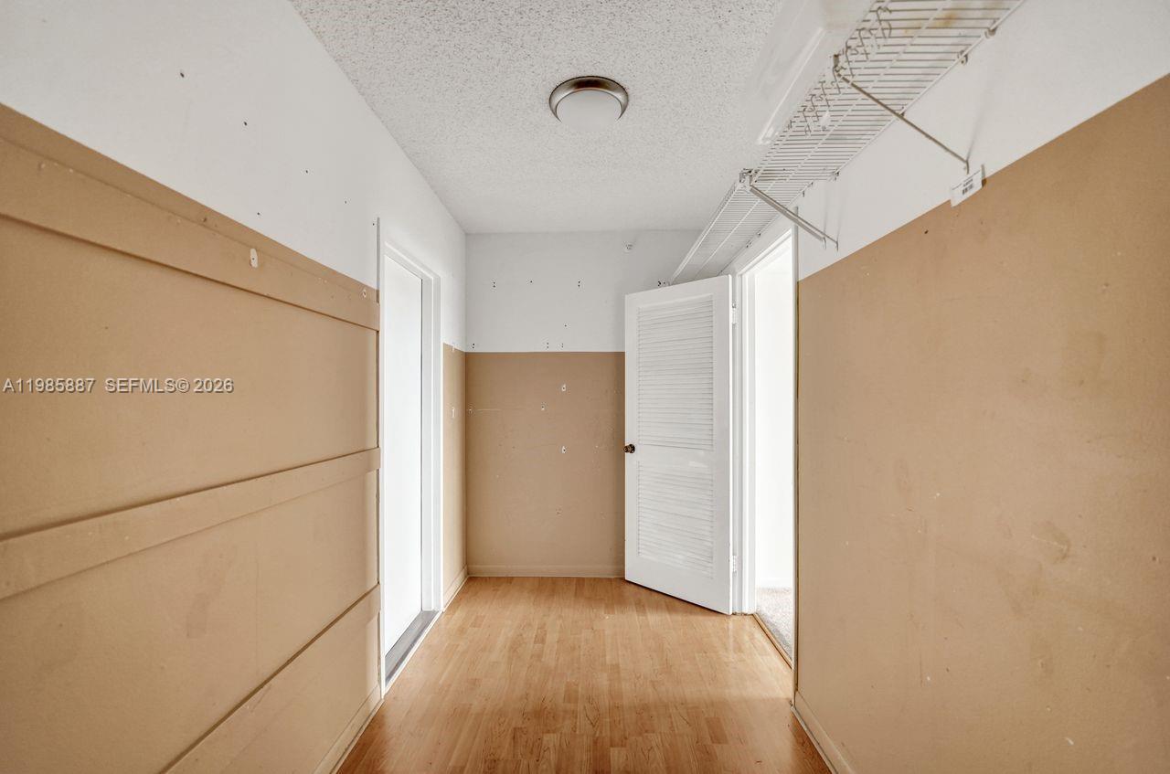 602-4 3 / 3 2200 sq. ft. $ 2026-03-19 0 Photo