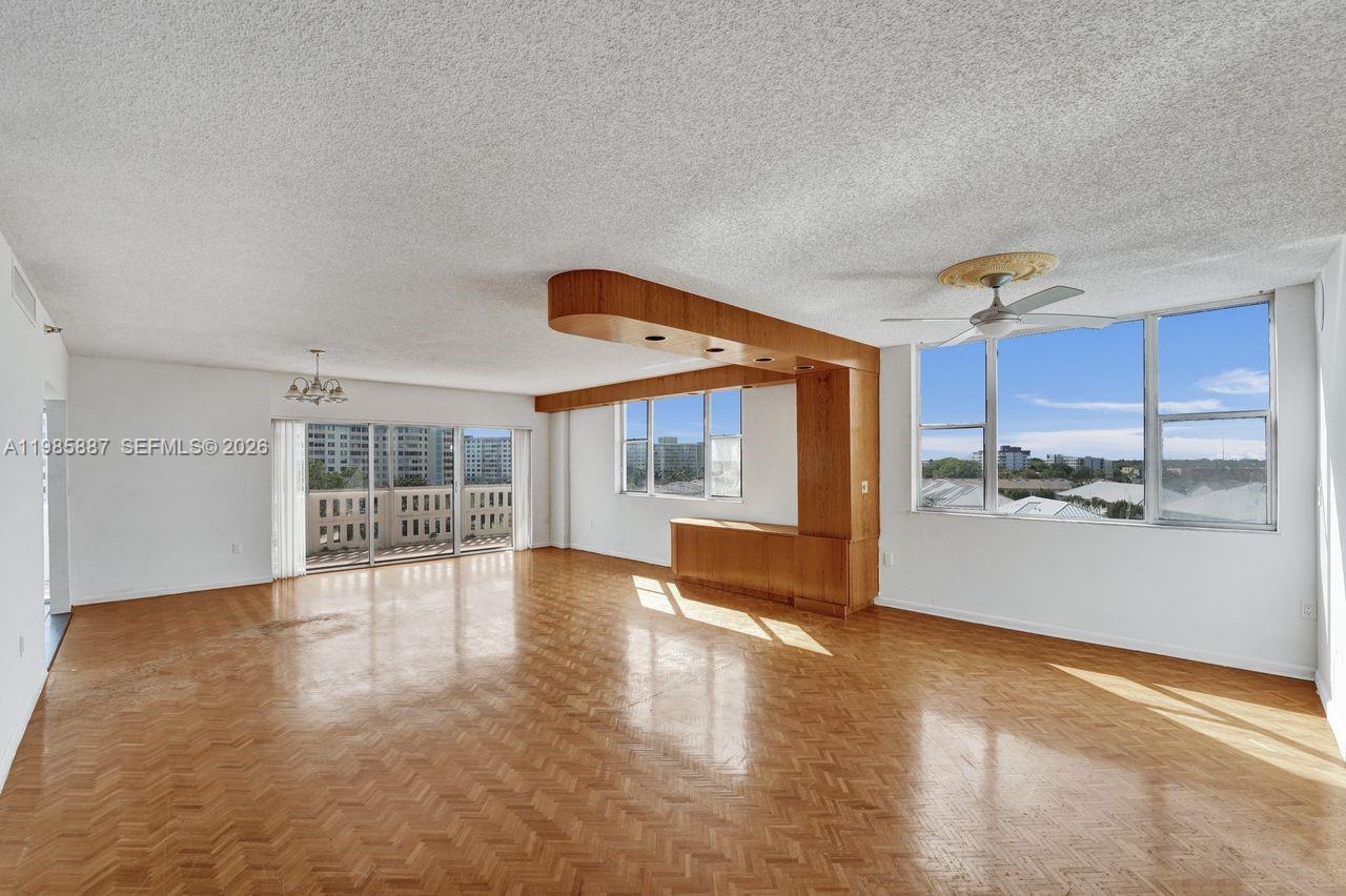 602-4 3 / 3 2200 sq. ft. $ 2026-03-19 0 Photo