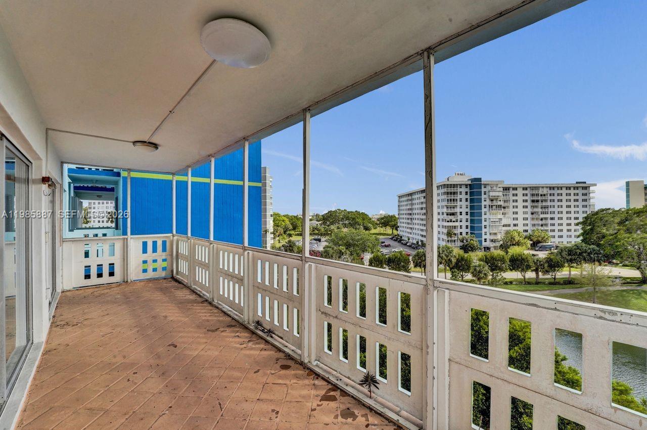 602-4 3 / 3 2200 sq. ft. $ 2026-03-19 0 Photo