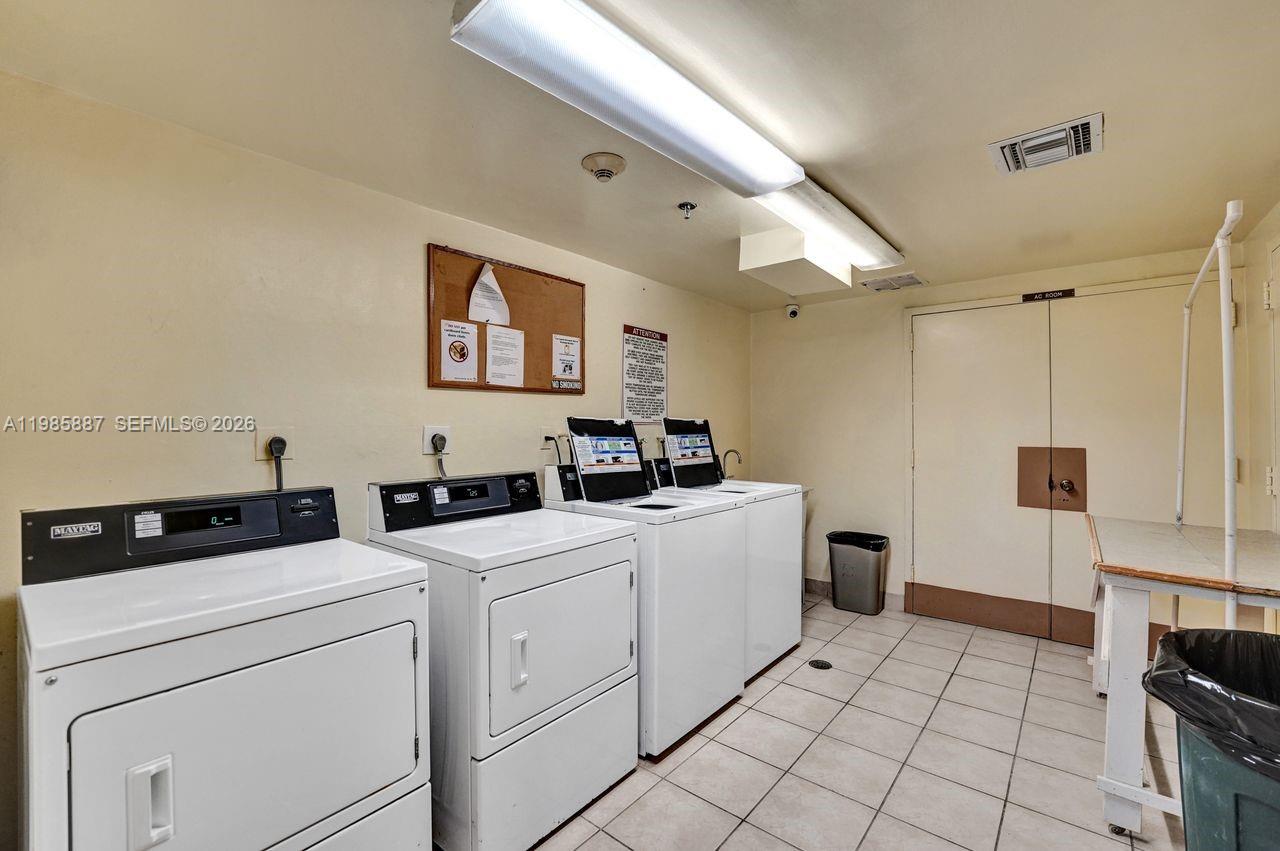 602-4 3 / 3 2200 sq. ft. $ 2026-03-19 0 Photo