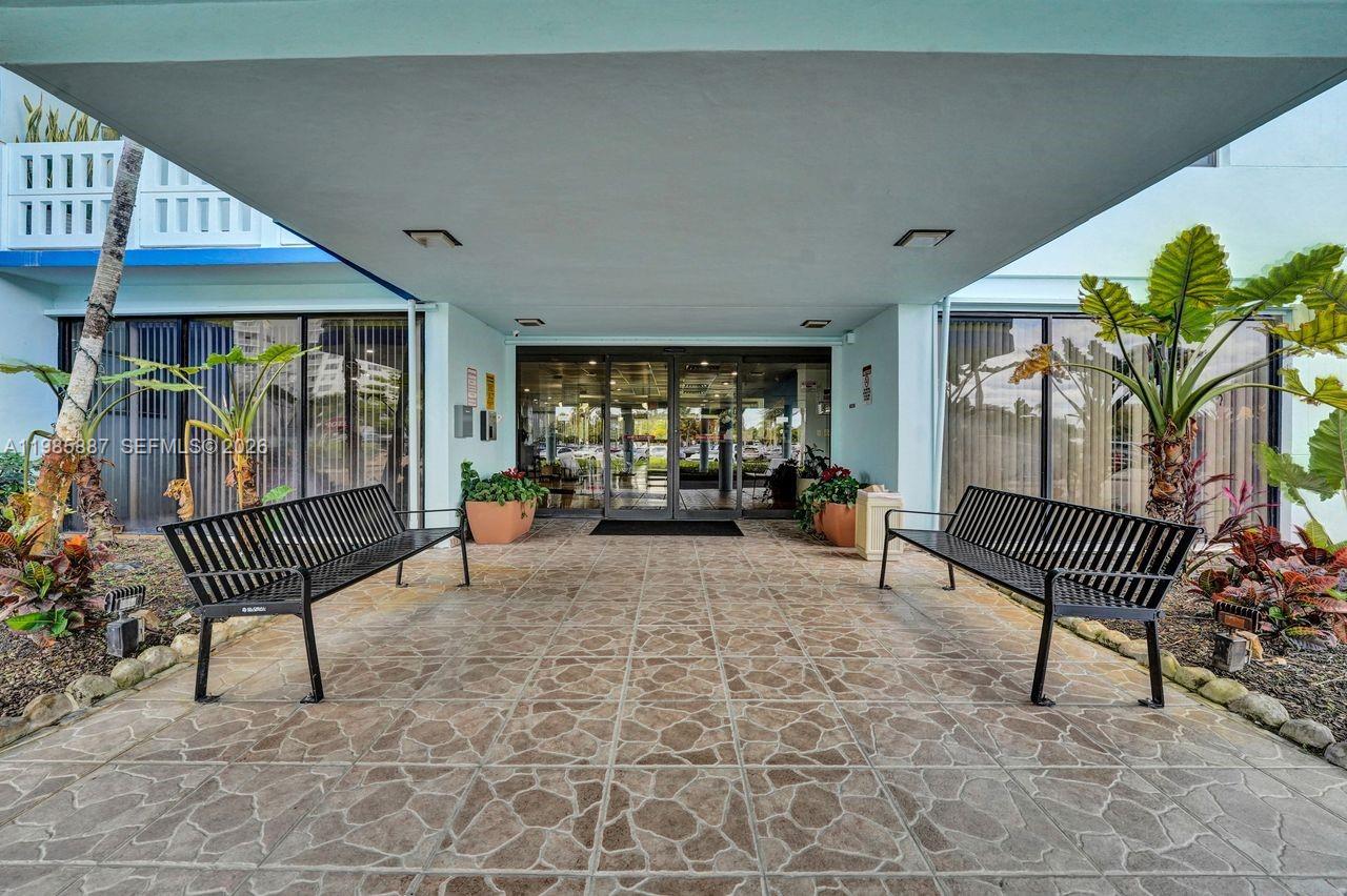 602-4 3 / 3 2200 sq. ft. $ 2026-03-19 0 Photo