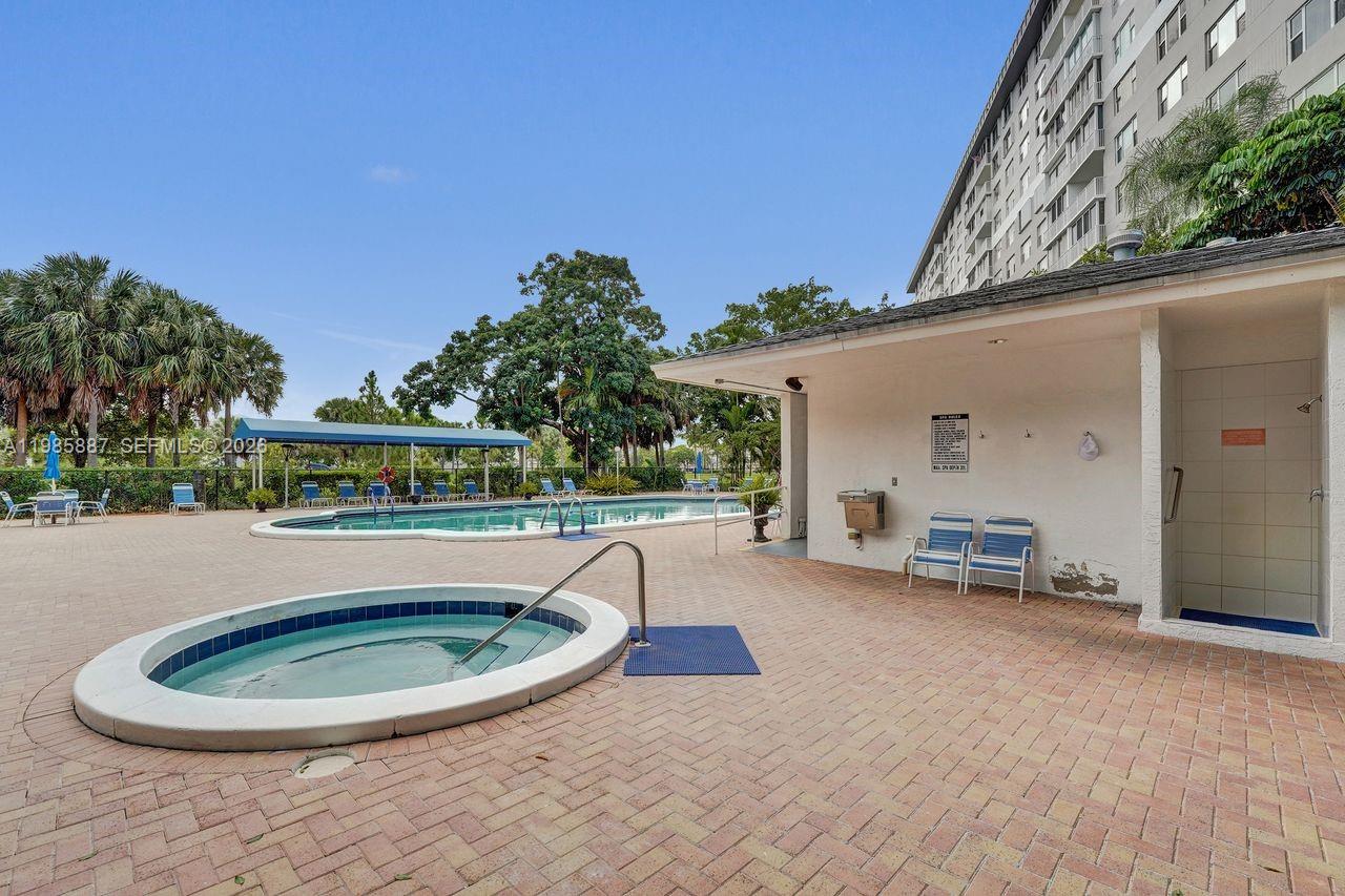 602-4 3 / 3 2200 sq. ft. $ 2026-03-19 0 Photo