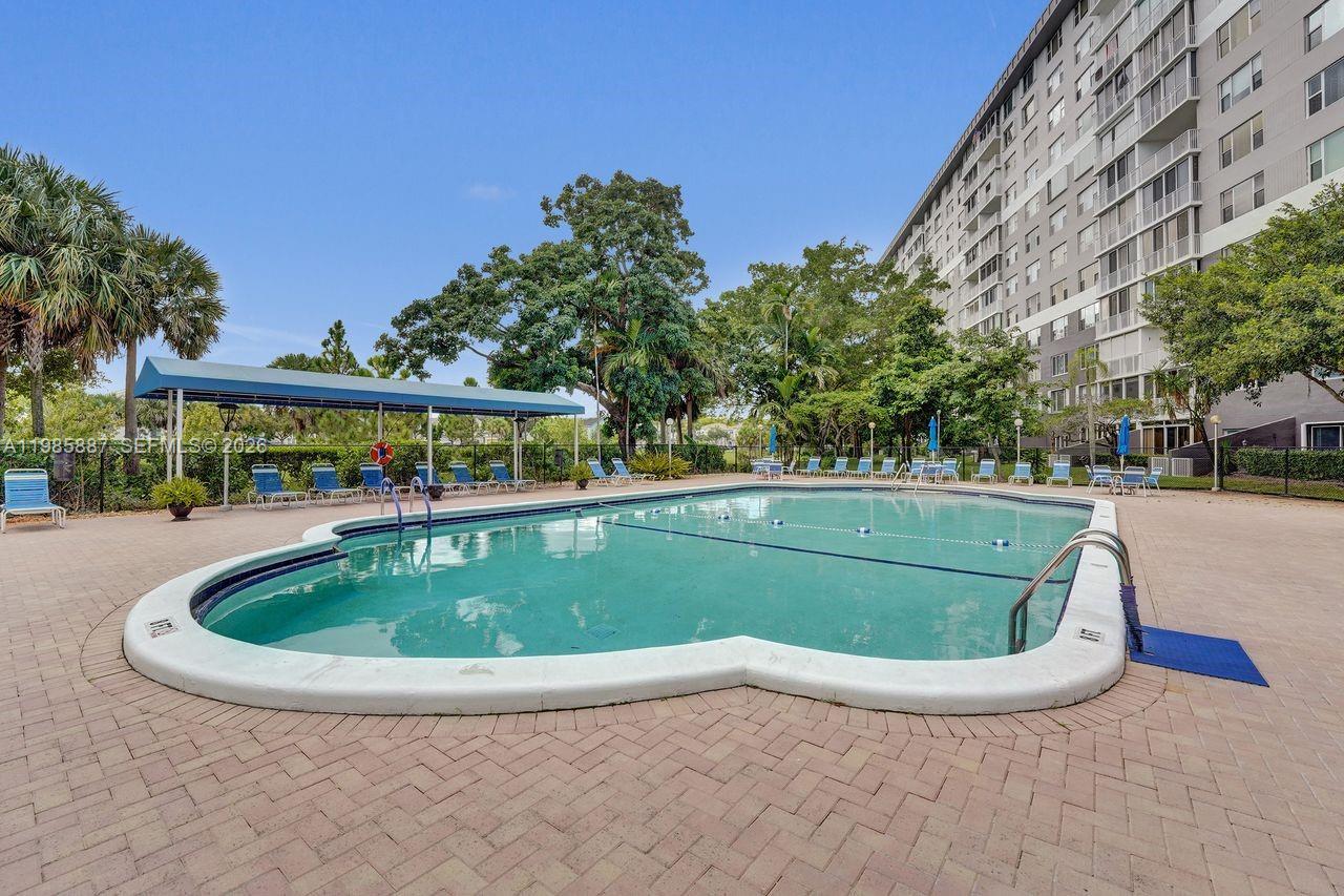 602-4 3 / 3 2200 sq. ft. $ 2026-03-19 0 Photo