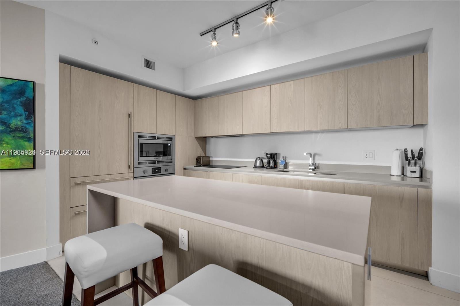 1210 1 / 1 850 sq. ft. $ 2026-03-19 0 Photo