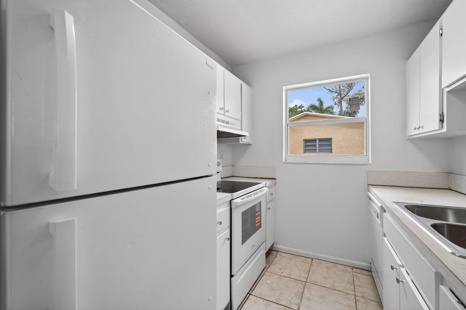 See details 1-6 / 0 sq. ft. $ 2026-06-12 0 Photo