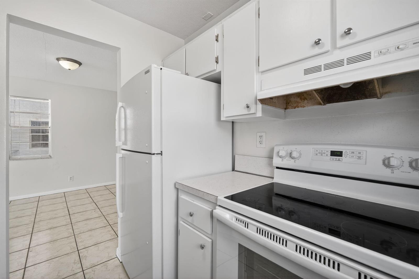 See details 1-6 / 0 sq. ft. $ 2026-06-12 0 Photo