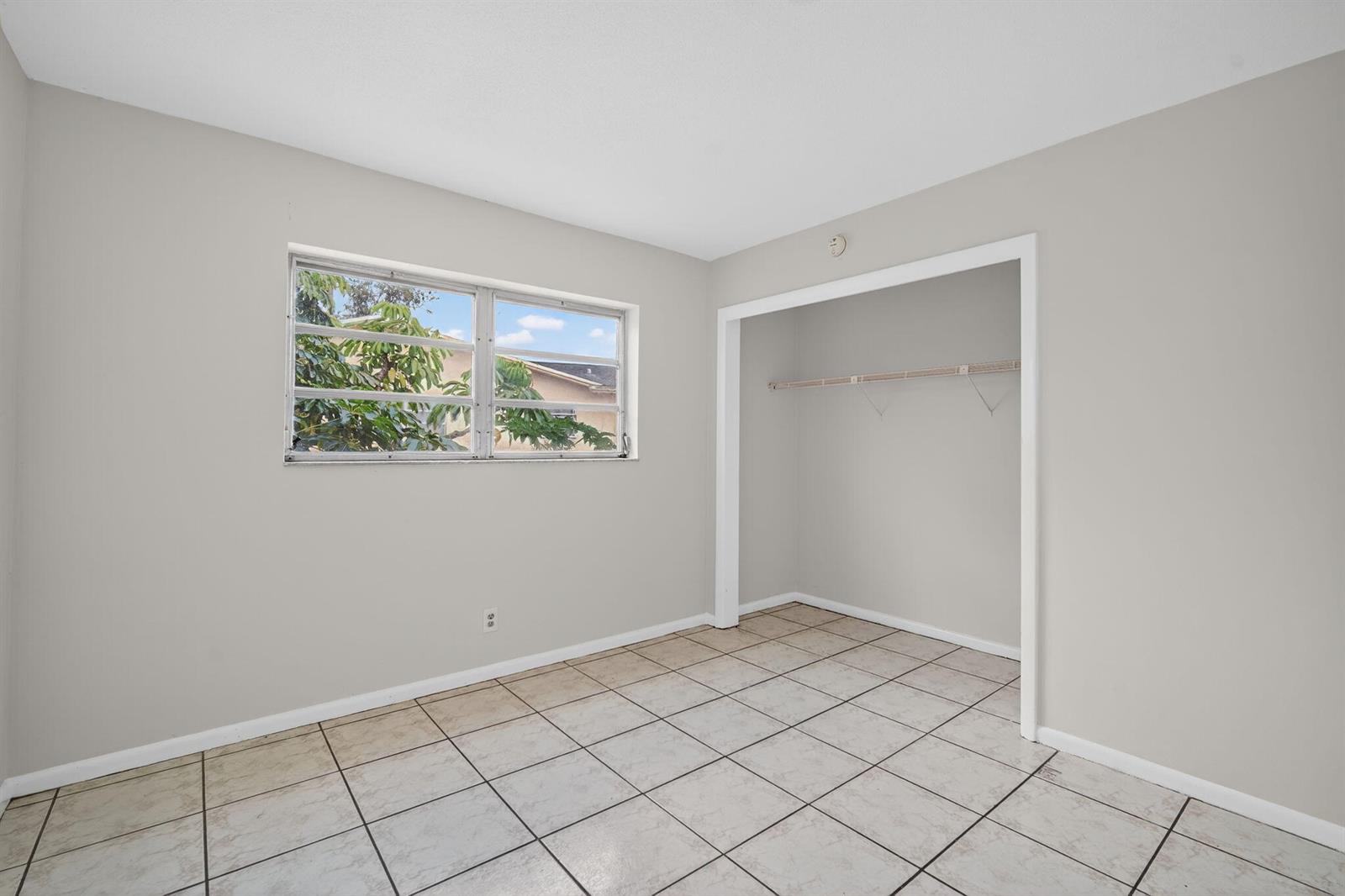 See details 1-6 / 0 sq. ft. $ 2026-06-12 0 Photo